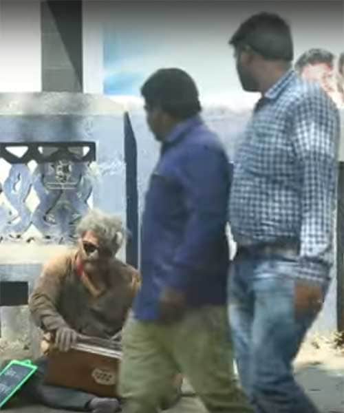 Sonu Nigam disguised himself as beggar on mumbai roads