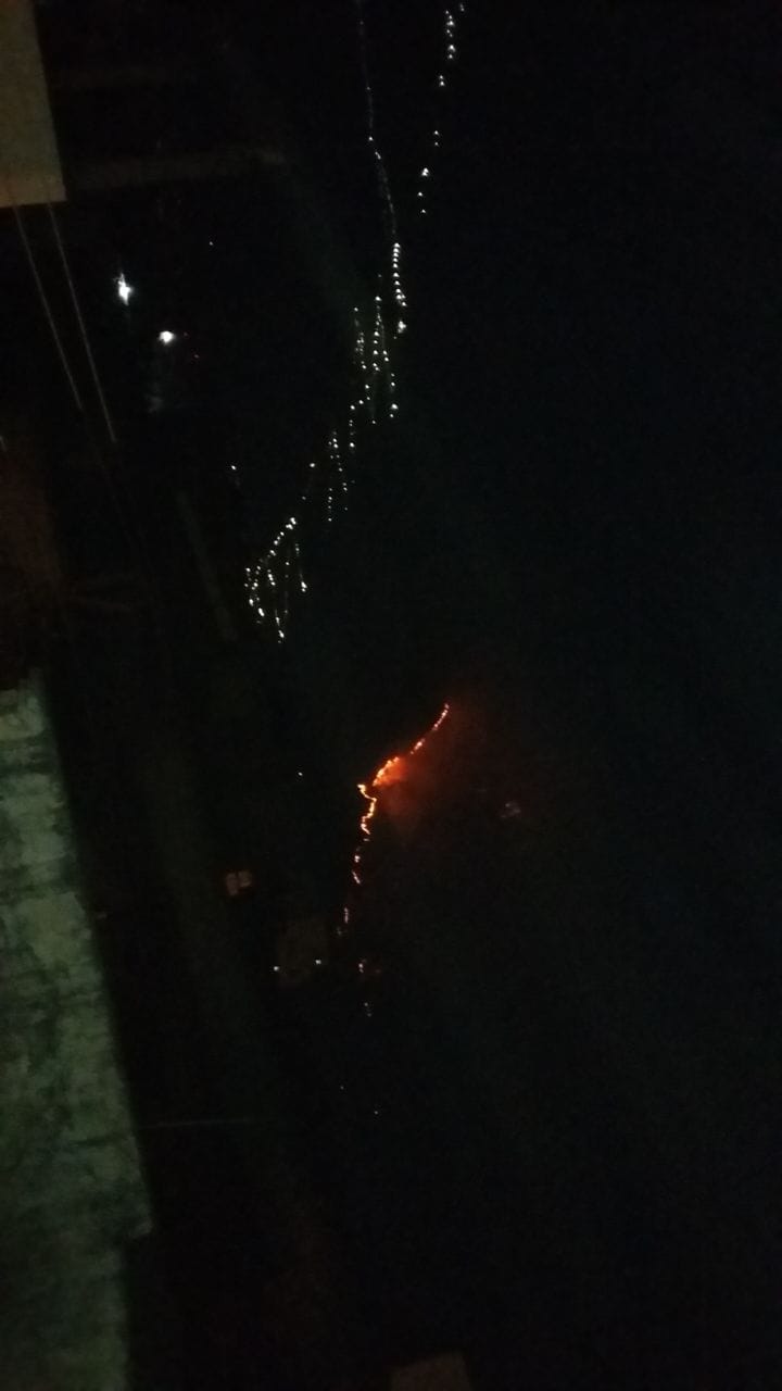 fire engulfs large forest area near vaishno devi 