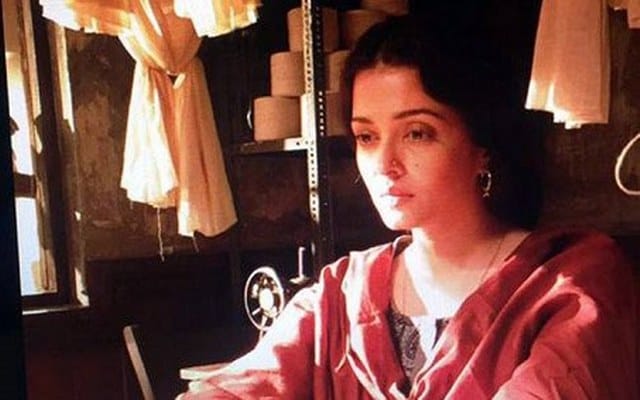 watch aishwarya rai movie sarbjit on fifty percent discount in bhikhivind village