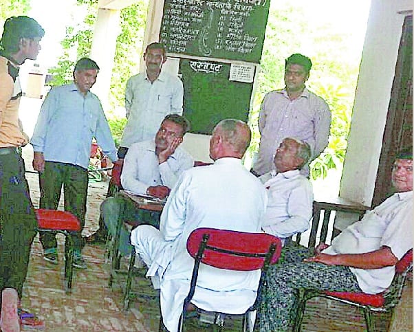Mid-day meal workers hostage