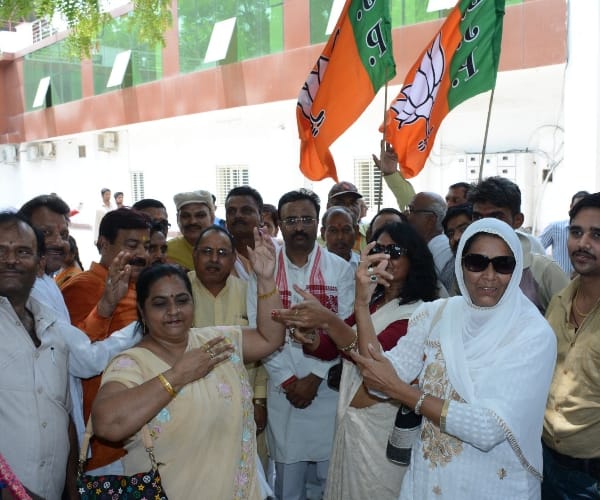 UP BJP celebrates Asam victory.