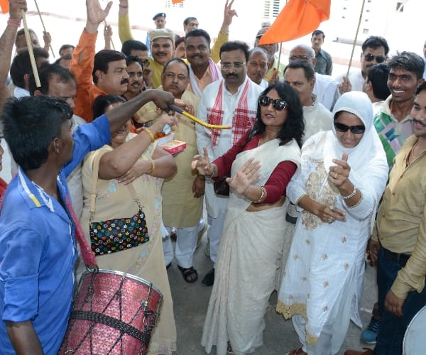UP BJP celebrates Asam victory.