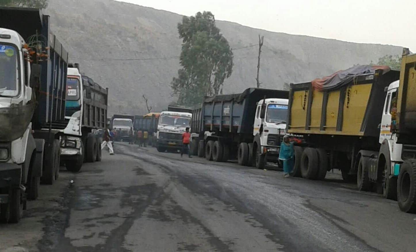 overload trucks illegal recovery racket busted at gorakhpur, big reveal after RTO shocked