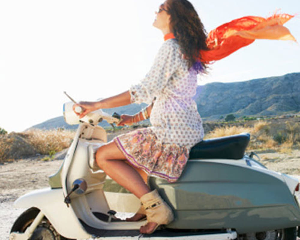 these bad habits harming your skin this summer