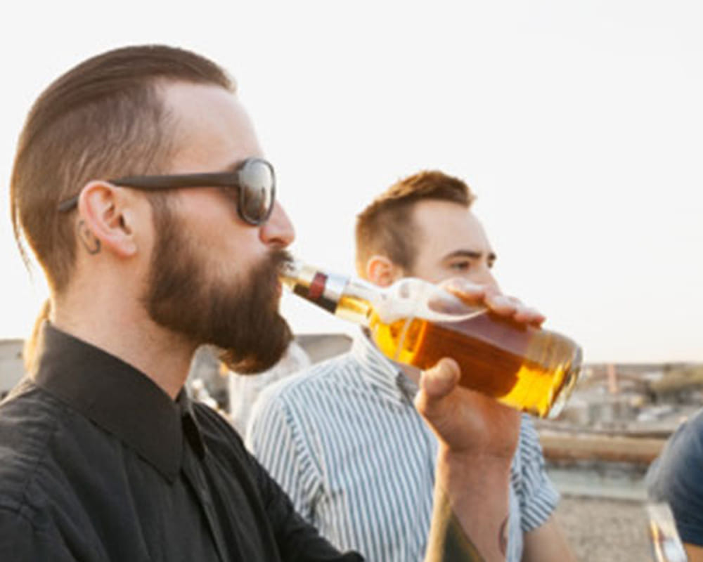 these bad habits harming your skin this summer