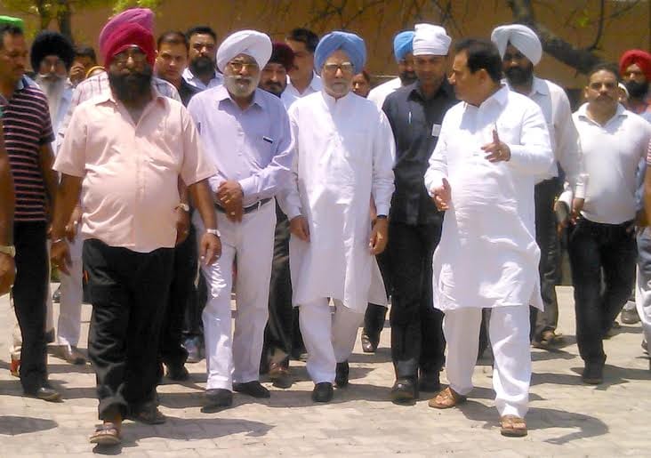 formar prime minister manmohan singh amritsar visit for nephew funeral
