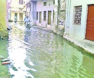 Full of dirty water in the colony