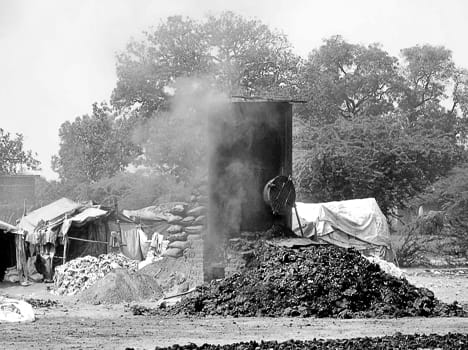 Glu flaming furnaces spreading pollution
