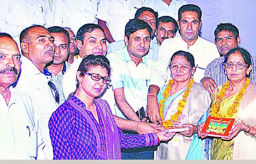 Award waited teacher