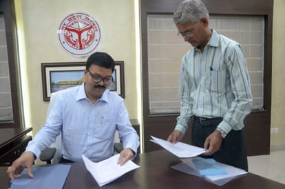 senior ias t. venkatesh joined as lucknow commissioner