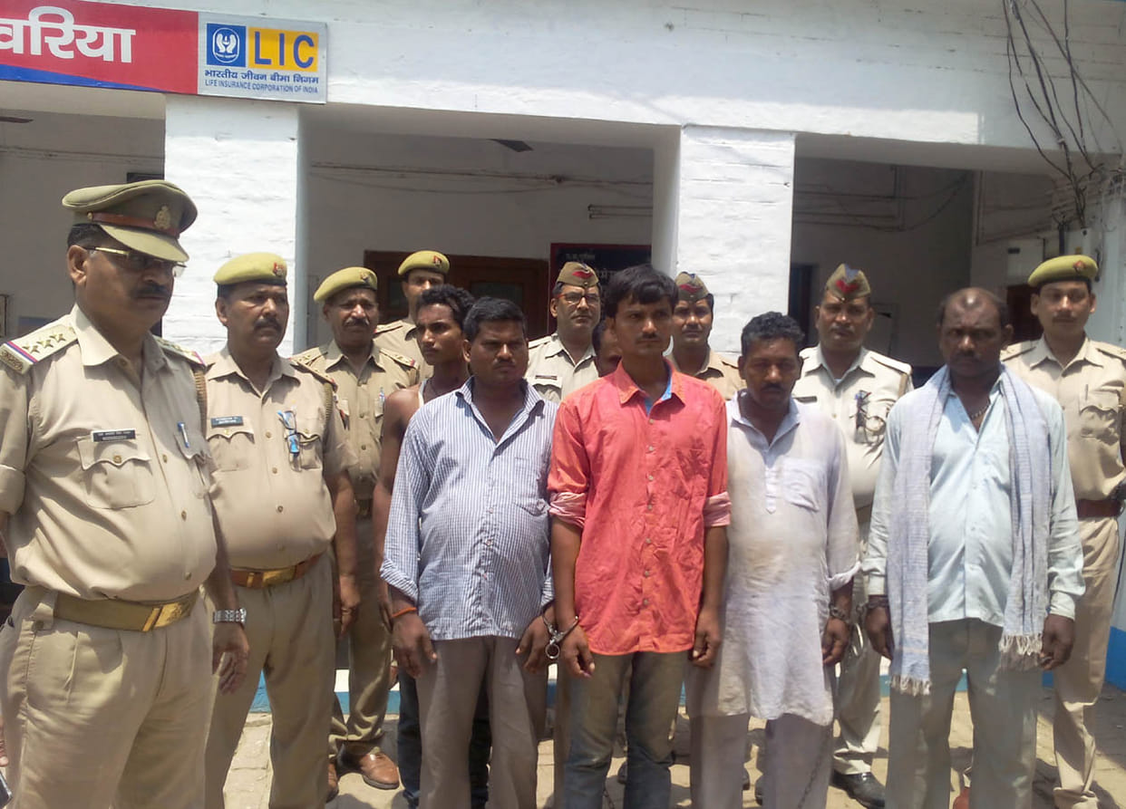 Six animal traffickers arrested, 30 animals recovered