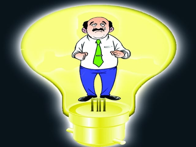 टोरंट ने फिर दिया बिजली का झटका