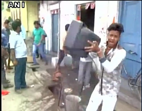 tmc supporters vandalise cpim office