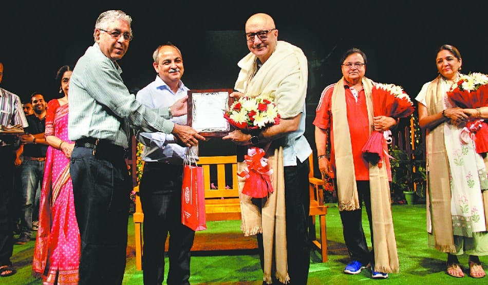 actor anupam kher awarded by PU VC
