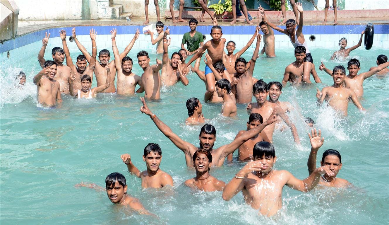 swimming pool is very cool, pictures from the summer