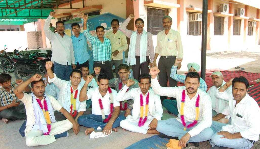 hindi story, electicity dipartment, protest our need, sirsa