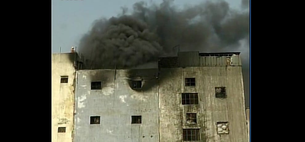 fire breaks out in delhi narela footwear factory