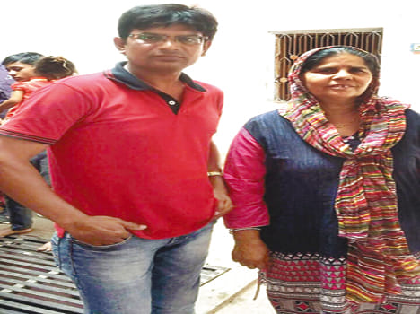 Now in reel life of Gulabi Gang Sampat Pal