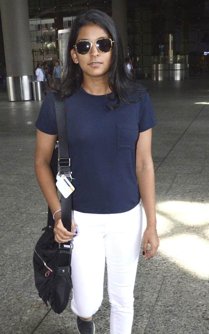 Juhi Chawla with daughter Jhanvi at Mumbai airport