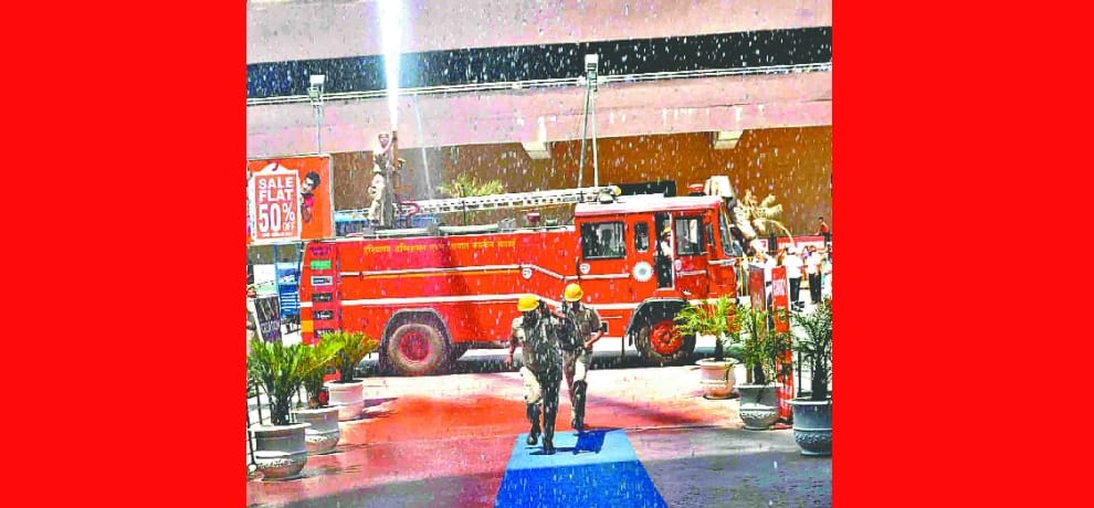 Mock Drill: five places earthquake, several injured