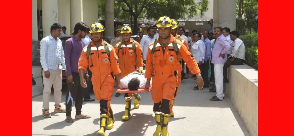 Mock Drill: five places earthquake, several injured