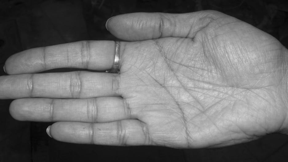 palmistry lucky line get success and famous in life