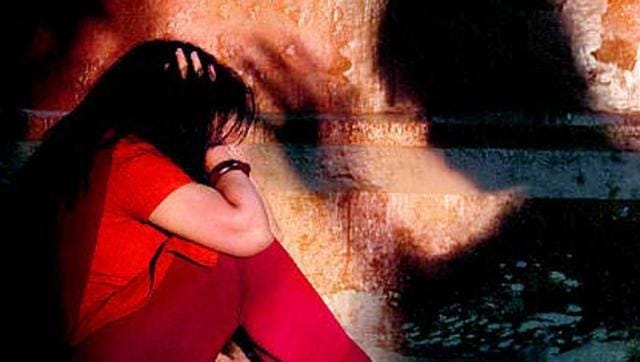 One women escape from three rapeist