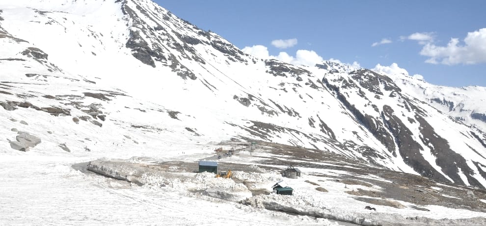 Rohtang pass opened for tourist.