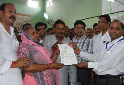 SP win UP Assembly byelections, Meet winning candidates.