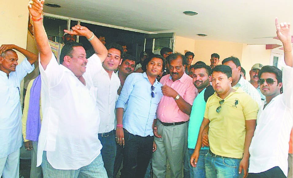 Congress central leadership is totally directionless: Singhal