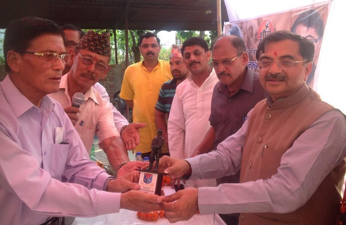 sainik pramukh will monitor government work.