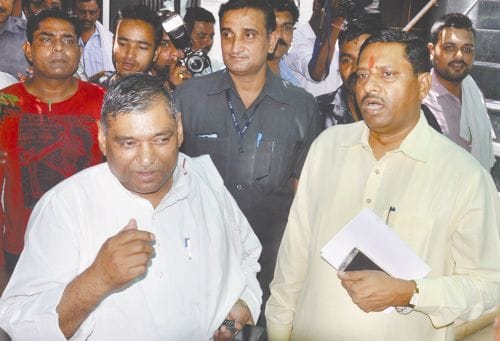 big political drama of chhotelal