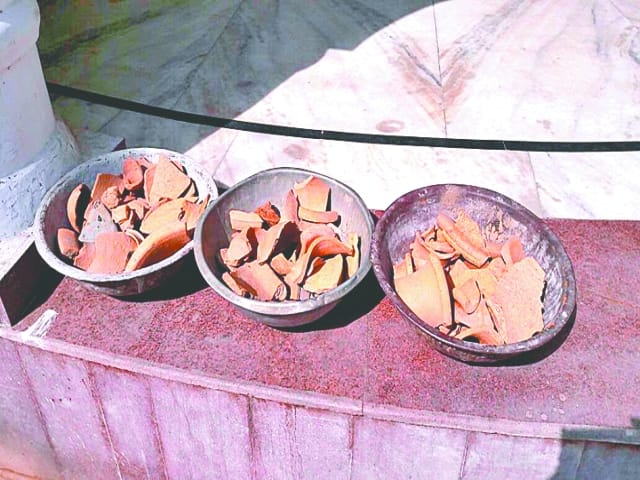 Antiquities found in excavations of the Harappan civilization to the brick kilns