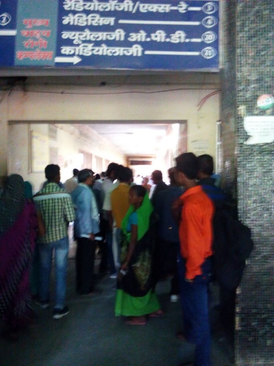 two ambulance owners fight in medical college