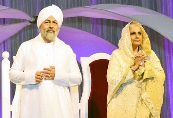 read profile and salute to nirankari mission first lady head mata savinder kaur