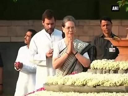 Nation remembers Rajiv Gandhi on 25th death anniversary