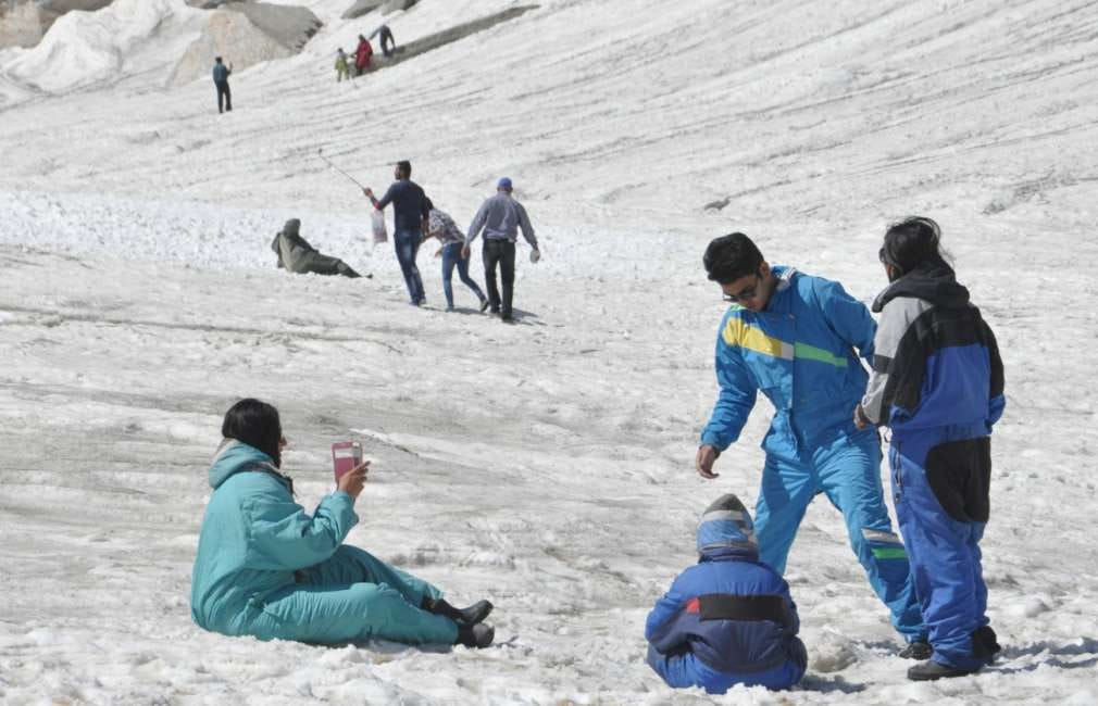 rohtang pass opened for tourists