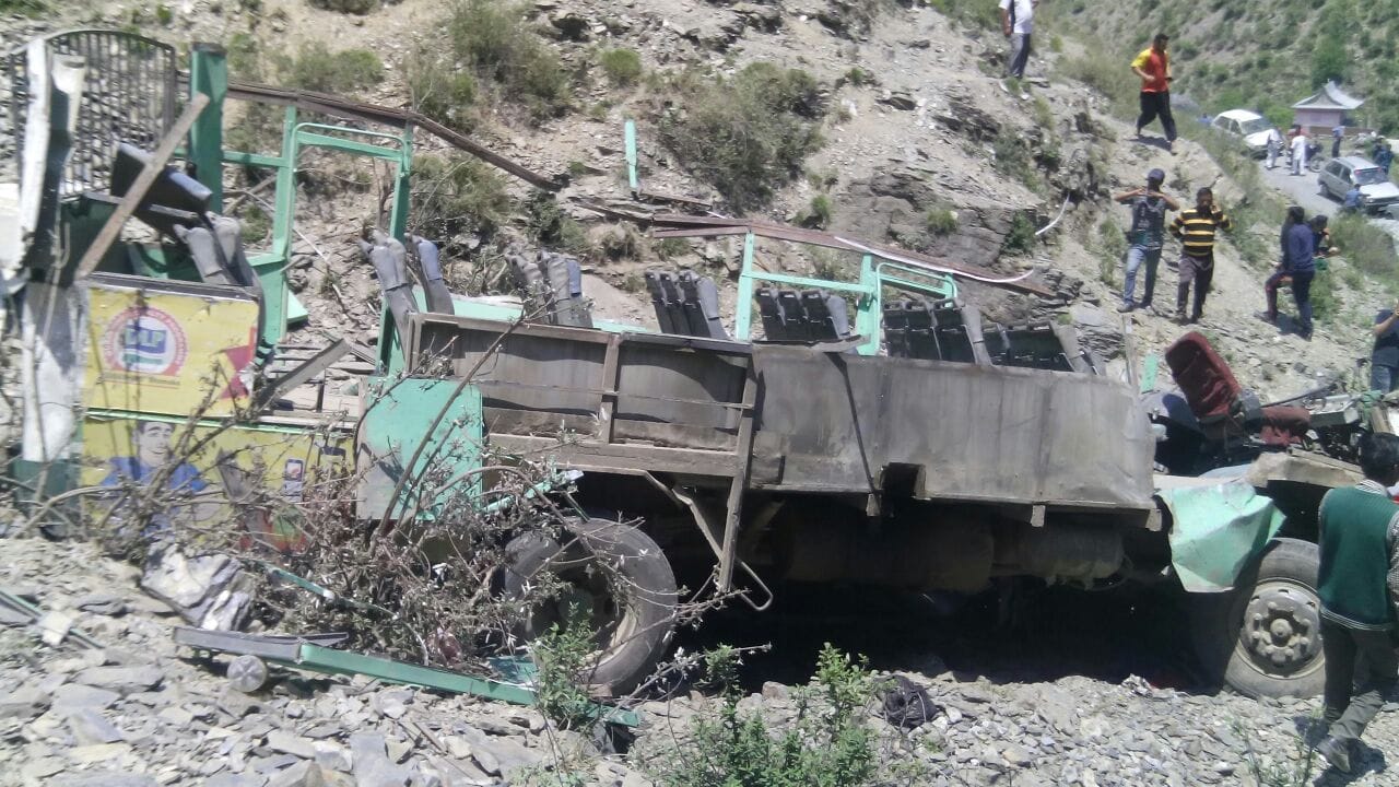 10 killed in theog hrtc bus accident, live photos.