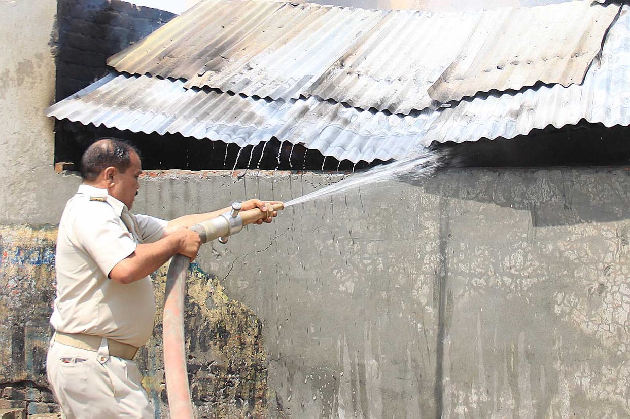 Registry office on fire, damage millions