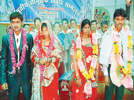 20 couples tied the knot