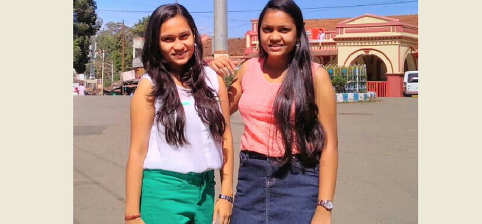 twin sisters of gugaon got equal marks in 12th cbse results 