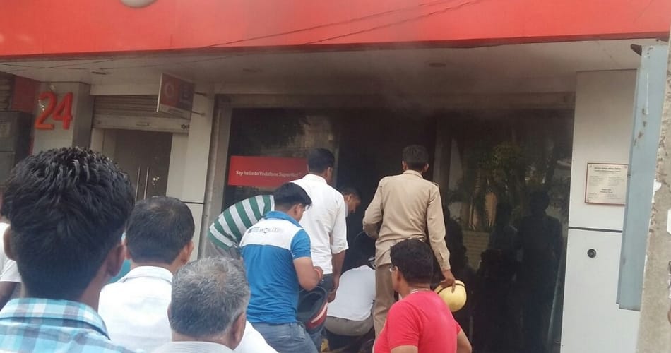 fire in vodafone office, fire incident in vodafone office, yamunanagar fire incident, haryana