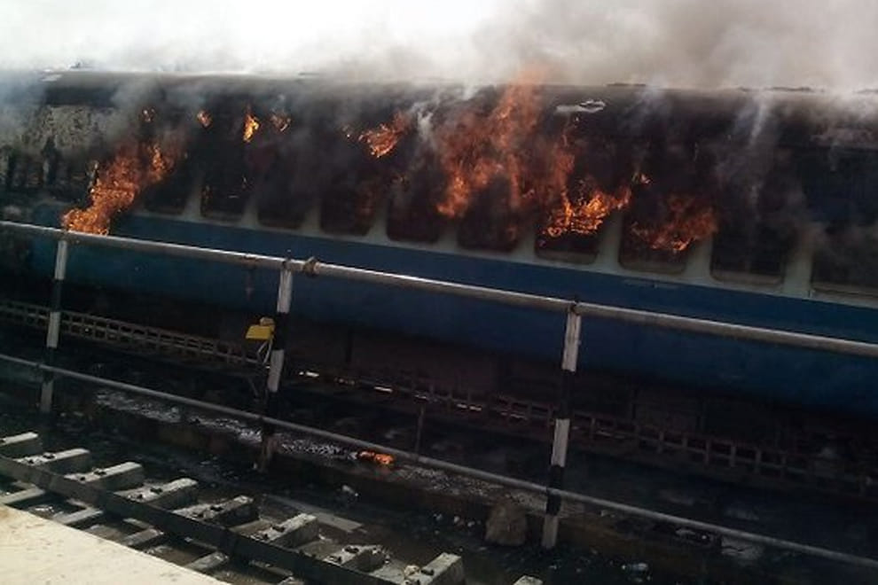 Fire broke out in 2 sleeper coaches of Jaisalmer-Delhi Intercity Exp