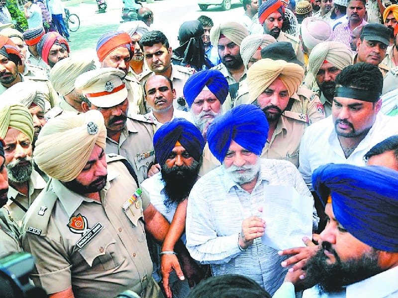 protest, youth congress protest in ludhiana, ludhiana protest