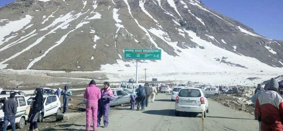 Srinagar-Leh highway open again