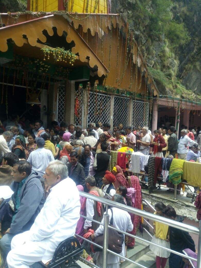 1.50 lakh pilgrim reached in dham.