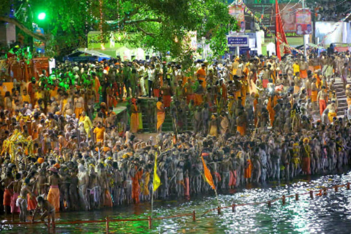 Devotees takes holy dip at Shipra on last day of Ujjain Kumbh