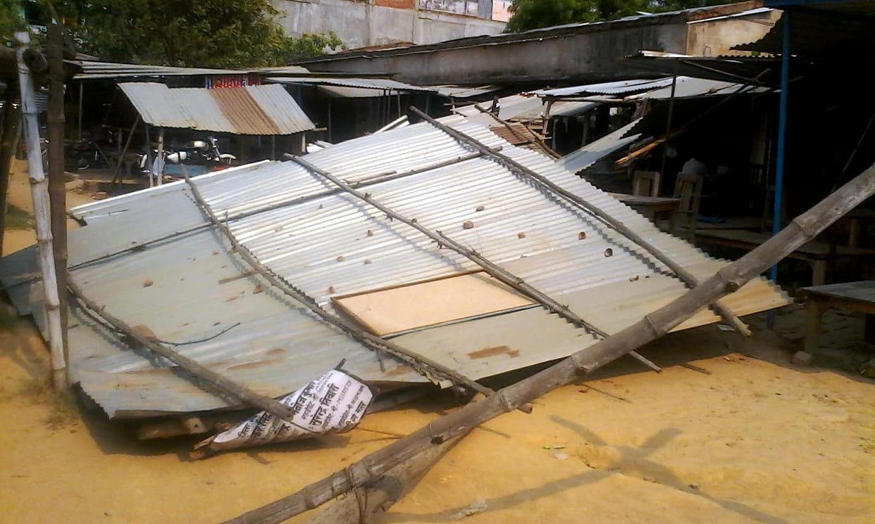 shed Falling, Six of the injured lawyer 