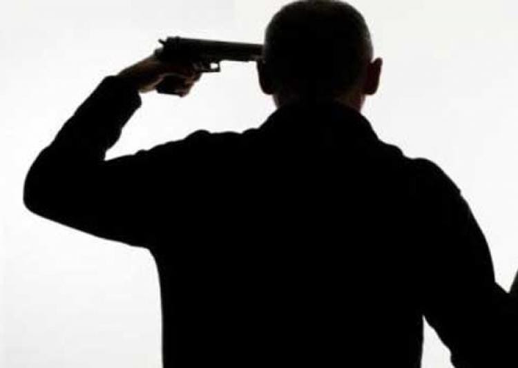 crpf personal shoot him self in jammu