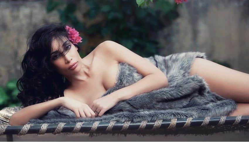 troller ask to sofia hayat rate of one night